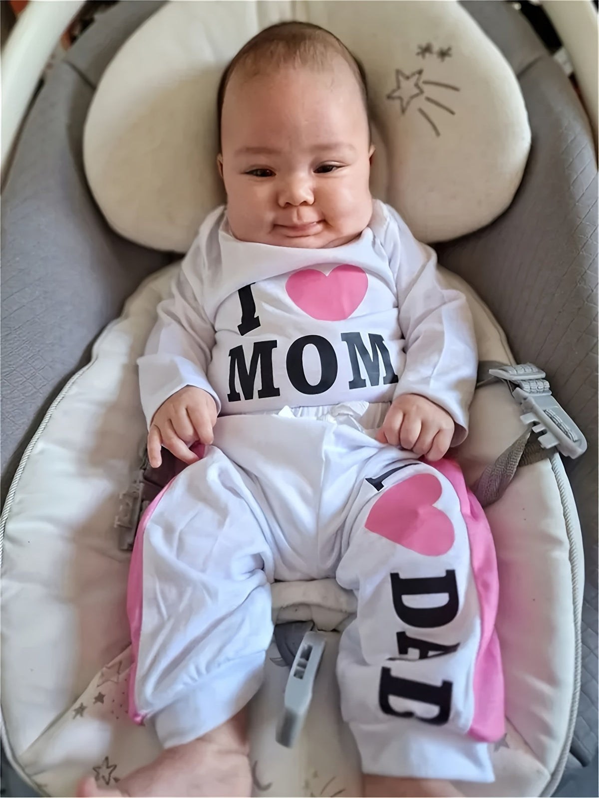 Baby Girl Bodysuit and Pants Set, I Love Mom and Dad Prints with Pink Side Stripes for Everyday Dressing