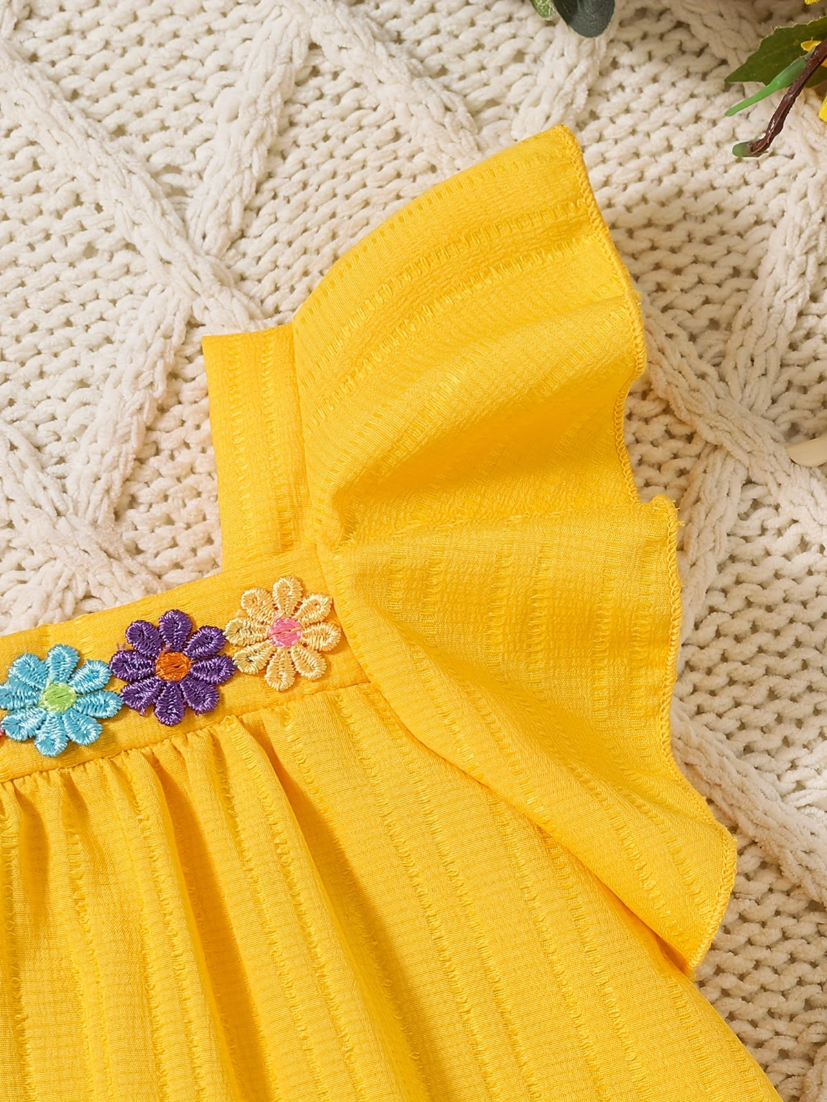 Baby Girls' Floral Top and Shorts Set with Ruffled Shoulders and Matching Flower Trim for Summer Outfits