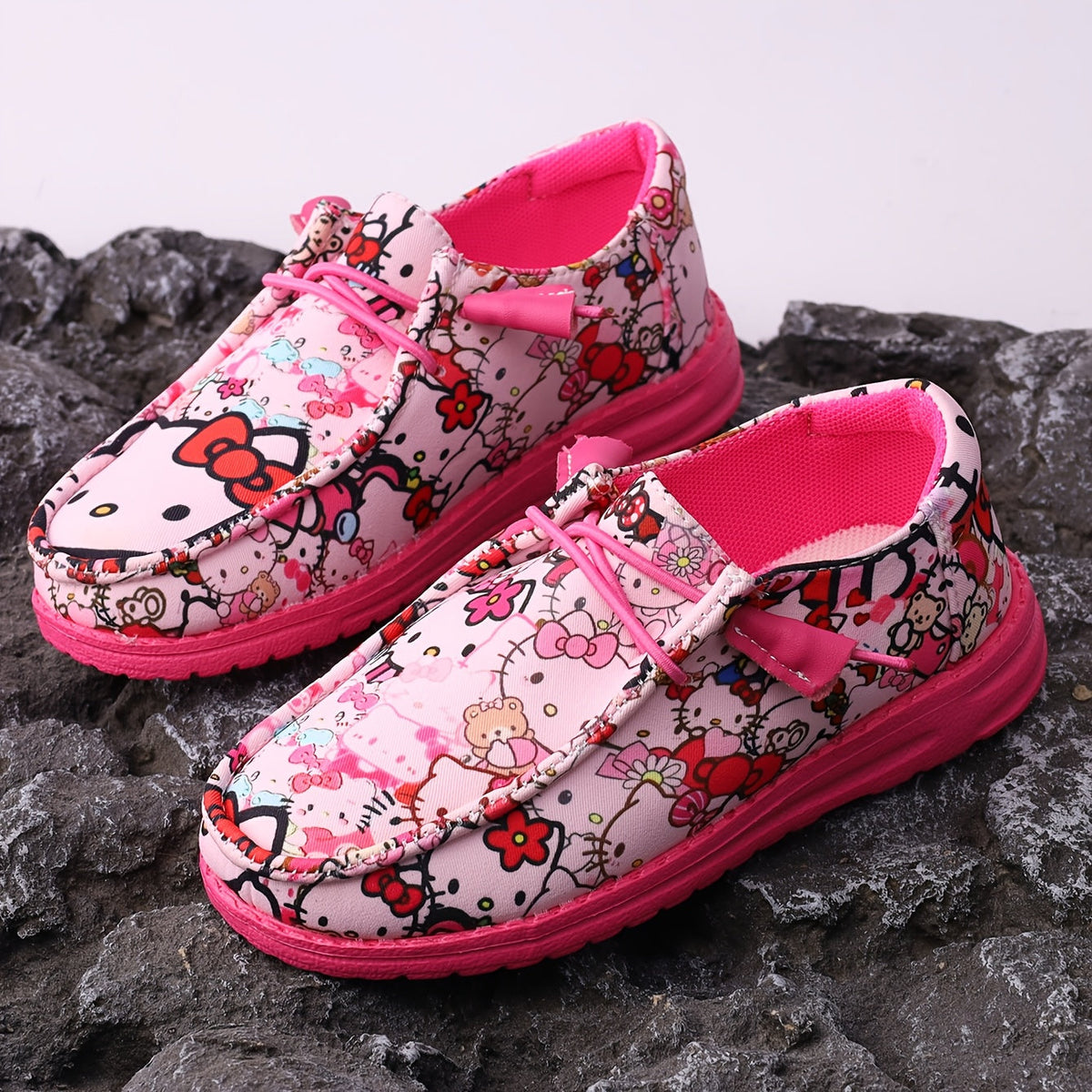 Girls' Casual Loafers in Cartoon Cat Prints with Elastic Laces and Side Openings for Colorful Outfits