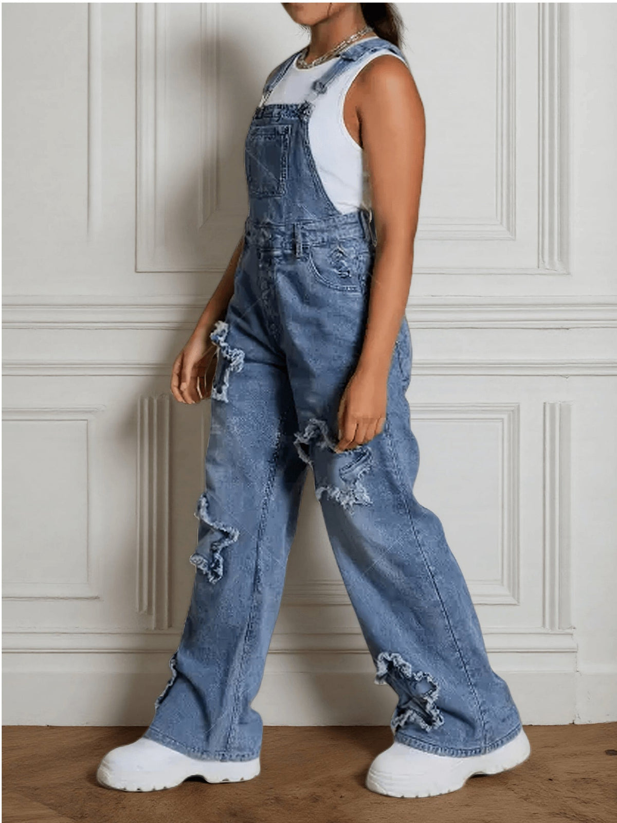 Girls' Star Patch Denim Overalls with Wide Legs and a Bib Pocket in Blue Washes for Casual Layering